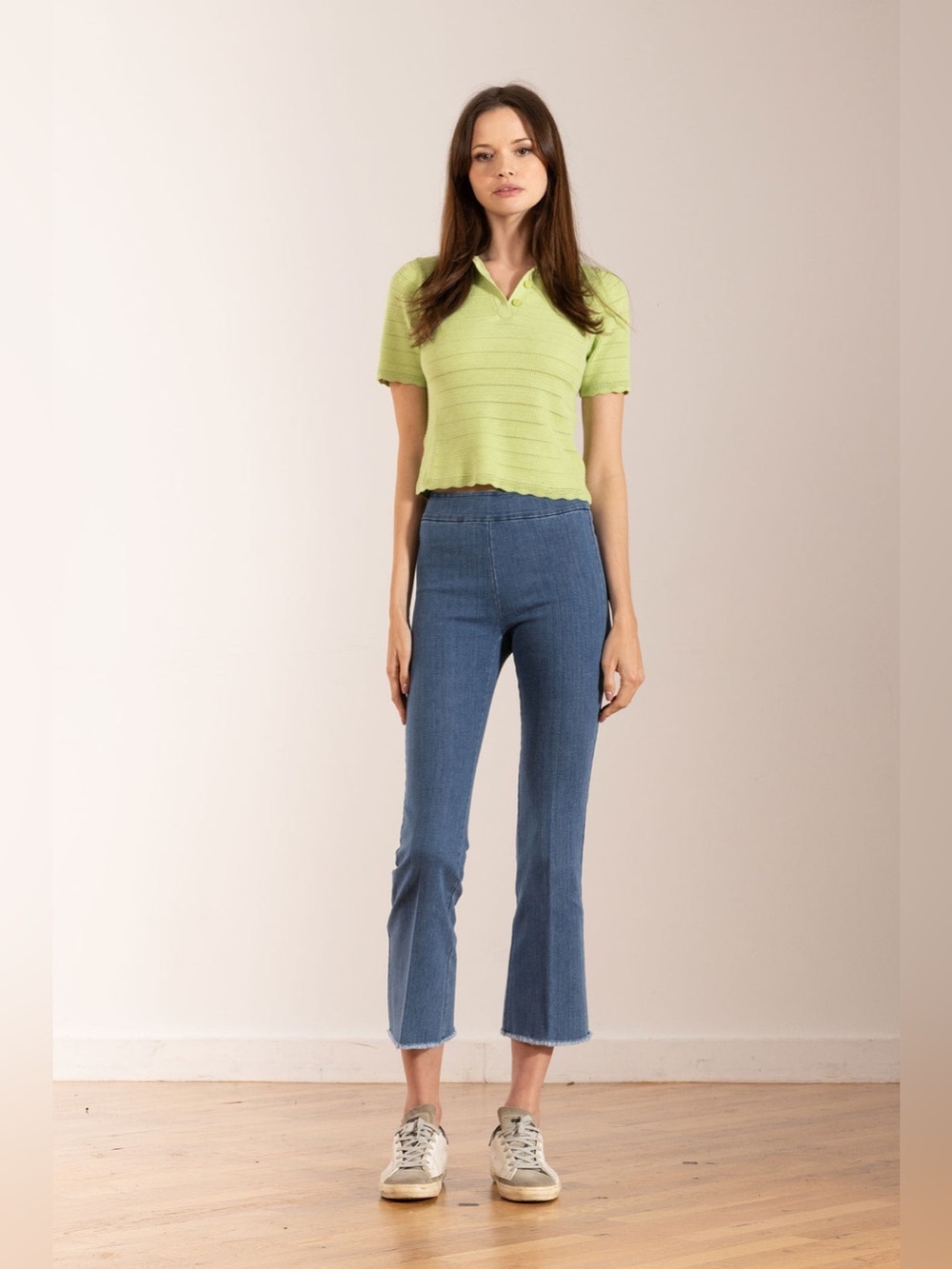 Avenue Montaigne LEO LIGHT DENIM
$300.00 Size 0